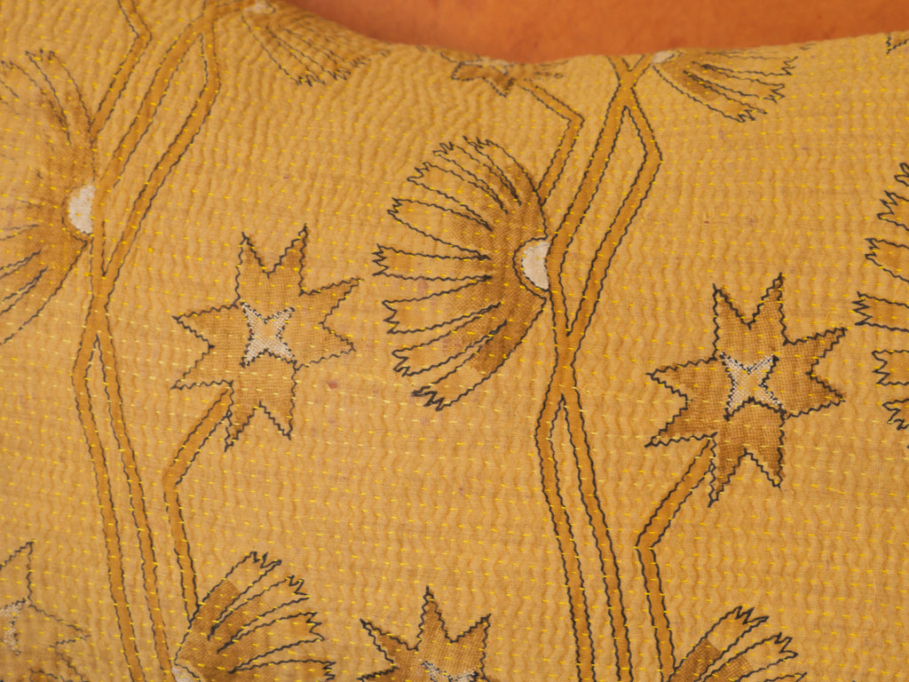 kantha coussin