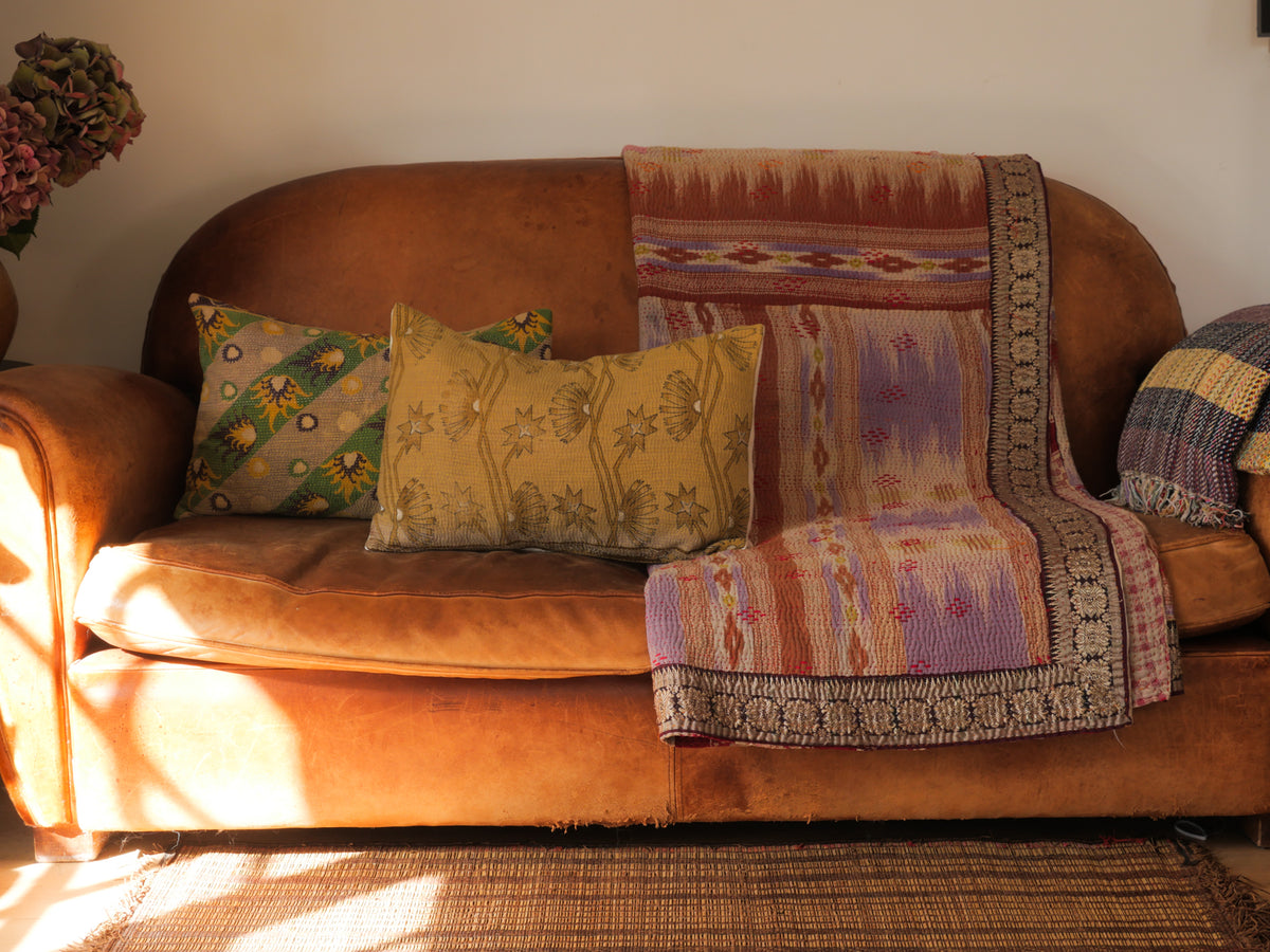 kantha coussin Main image