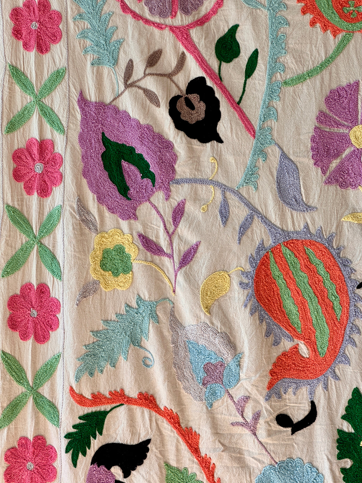 Mochi blanket, hand-embroidered No.14