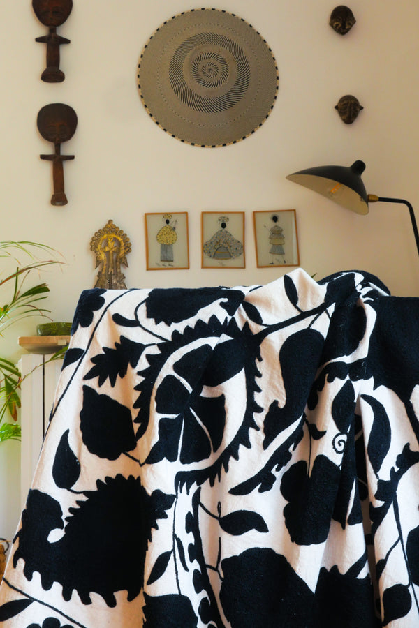 Mochi monochrome blanket, hand-embroidered No.3