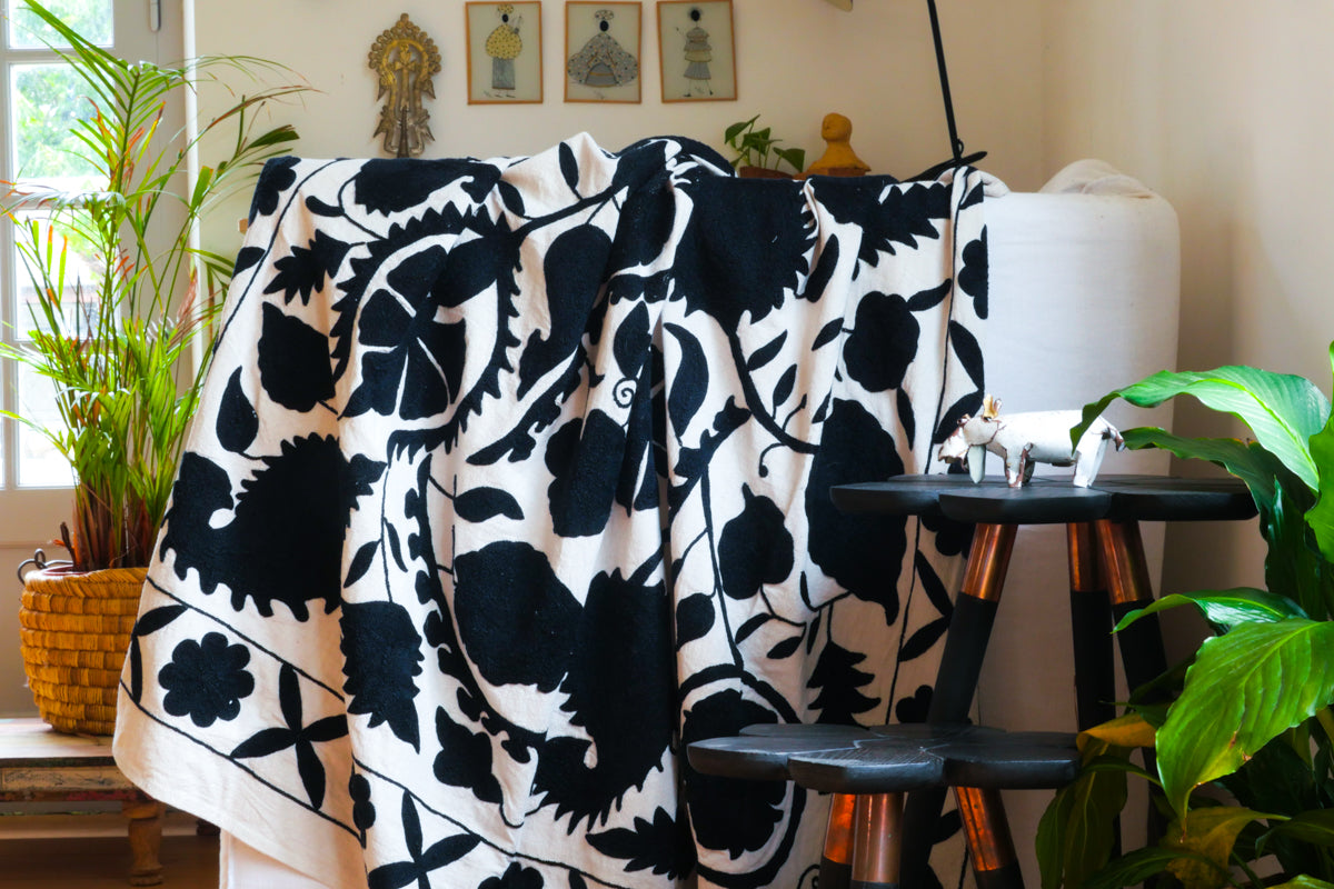 Mochi monochrome blanket, hand-embroidered No.3