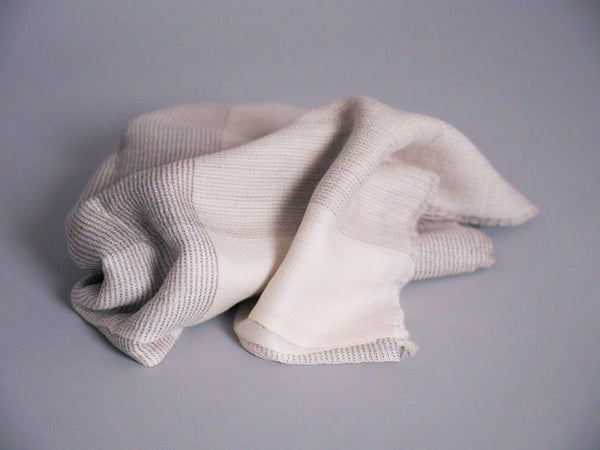 Écharpe en Cachemire et Soie Ultra-Douce. Beige.
