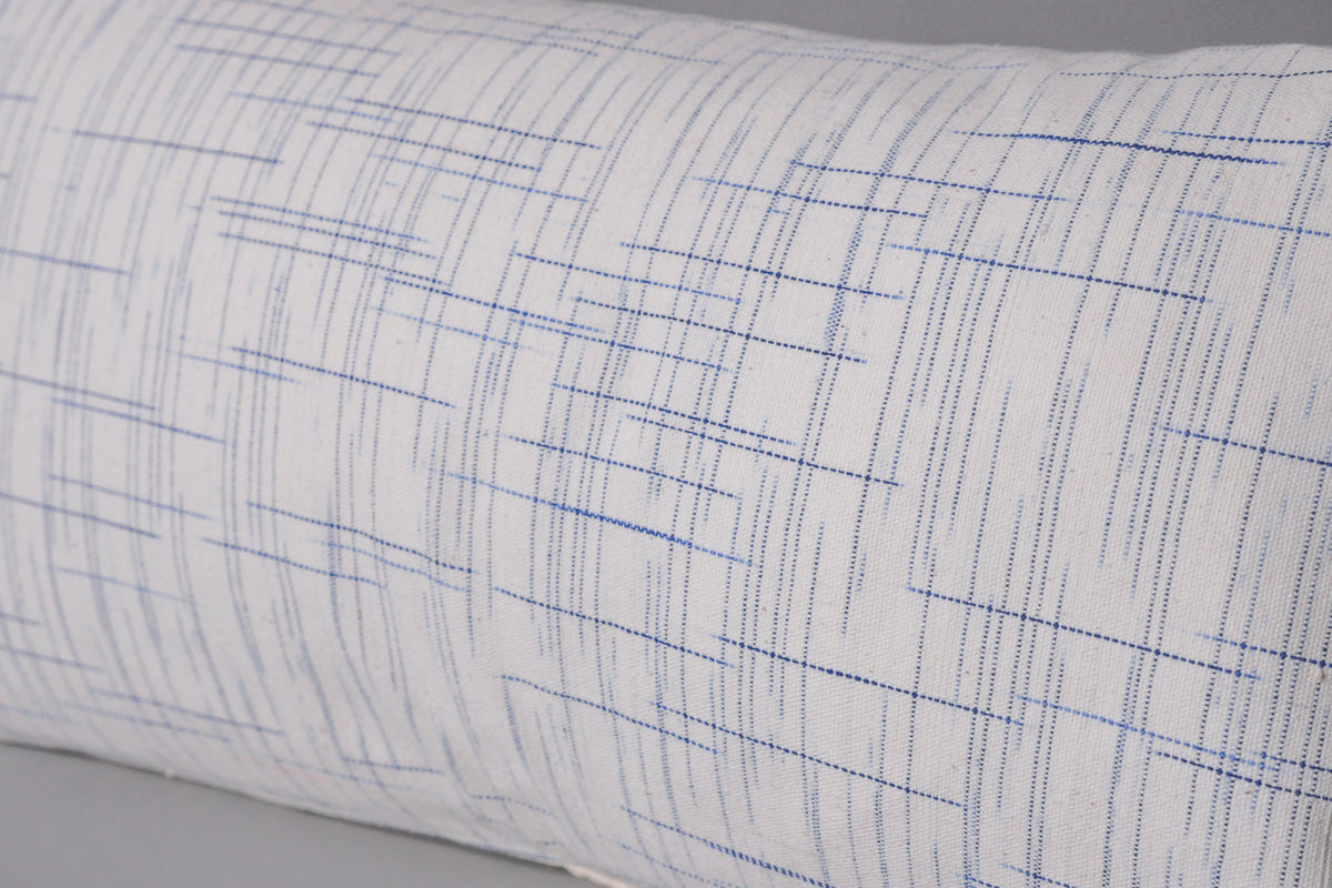 Handwoven cushion, "Graphic Paris" White and Blue Secondary image