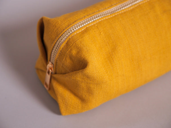 Trousse en coton “Faso Dan Fani”. Tissée au Burkina Faso, confectionnée en France 