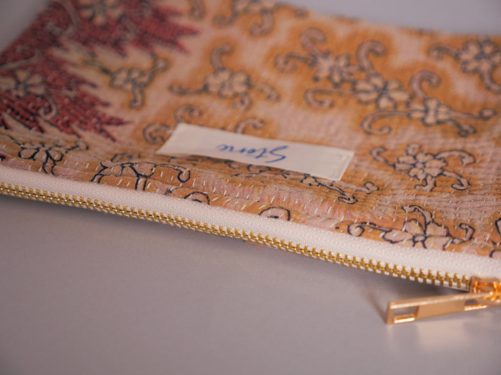 Kantha pouch in recycled cotton, grigri