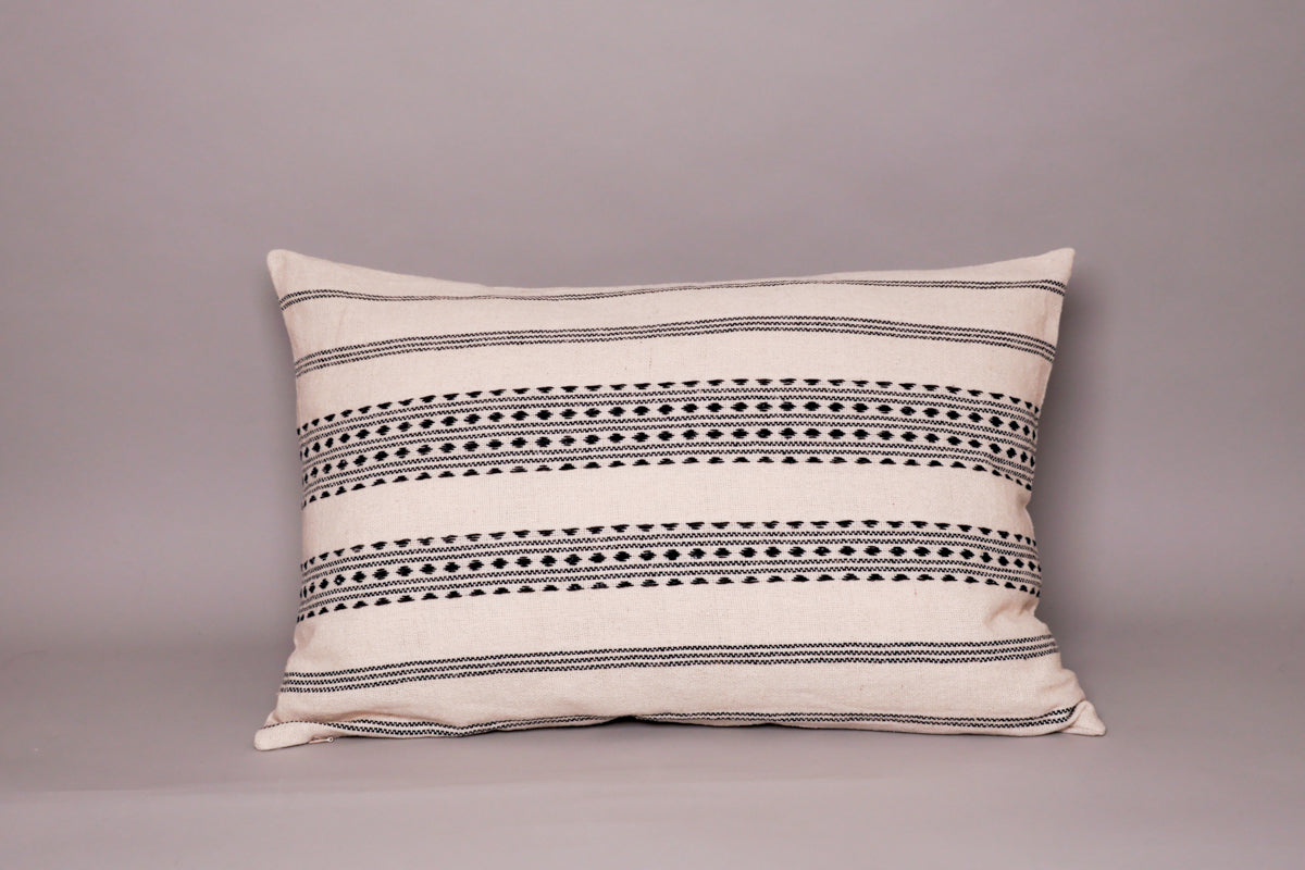 Hand Woven Cotton Cushion Cover, Black Diamond 40x60cm