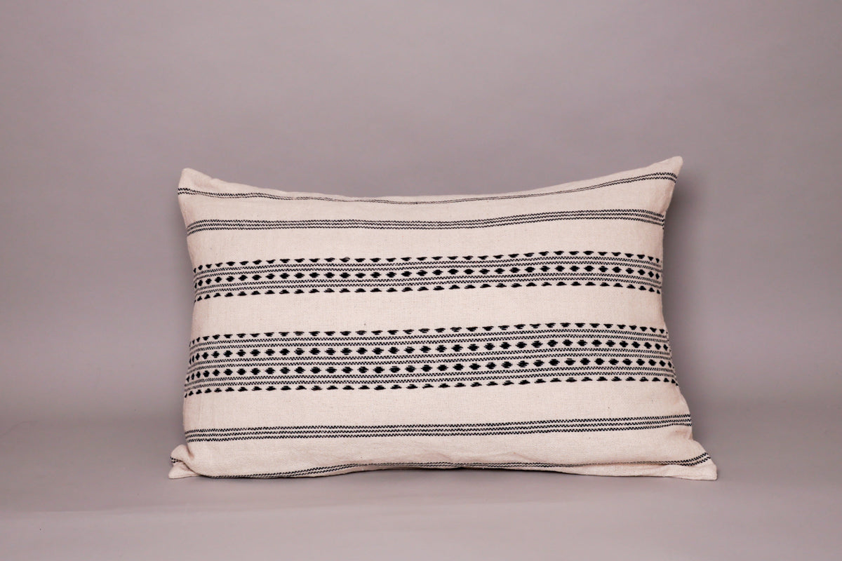 Hand Woven Cotton Cushion Cover, Black Diamond 40x60cm Main image