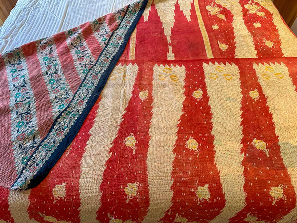 Vintage Kantha Bedspread in Recycled Cotton: Pink Paw