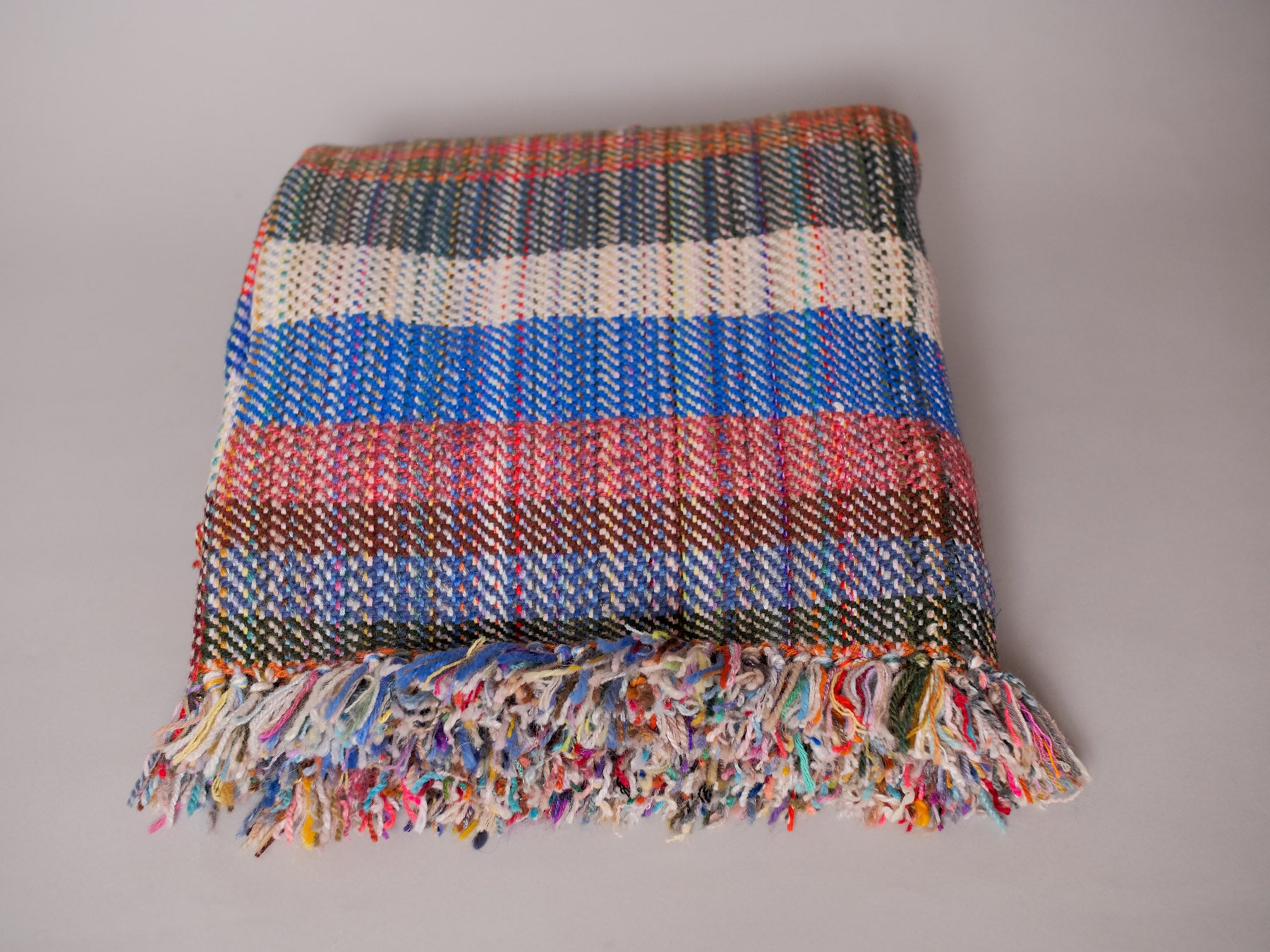 Khadi blanket, handwoven in recycled wool No.15 Secondary image