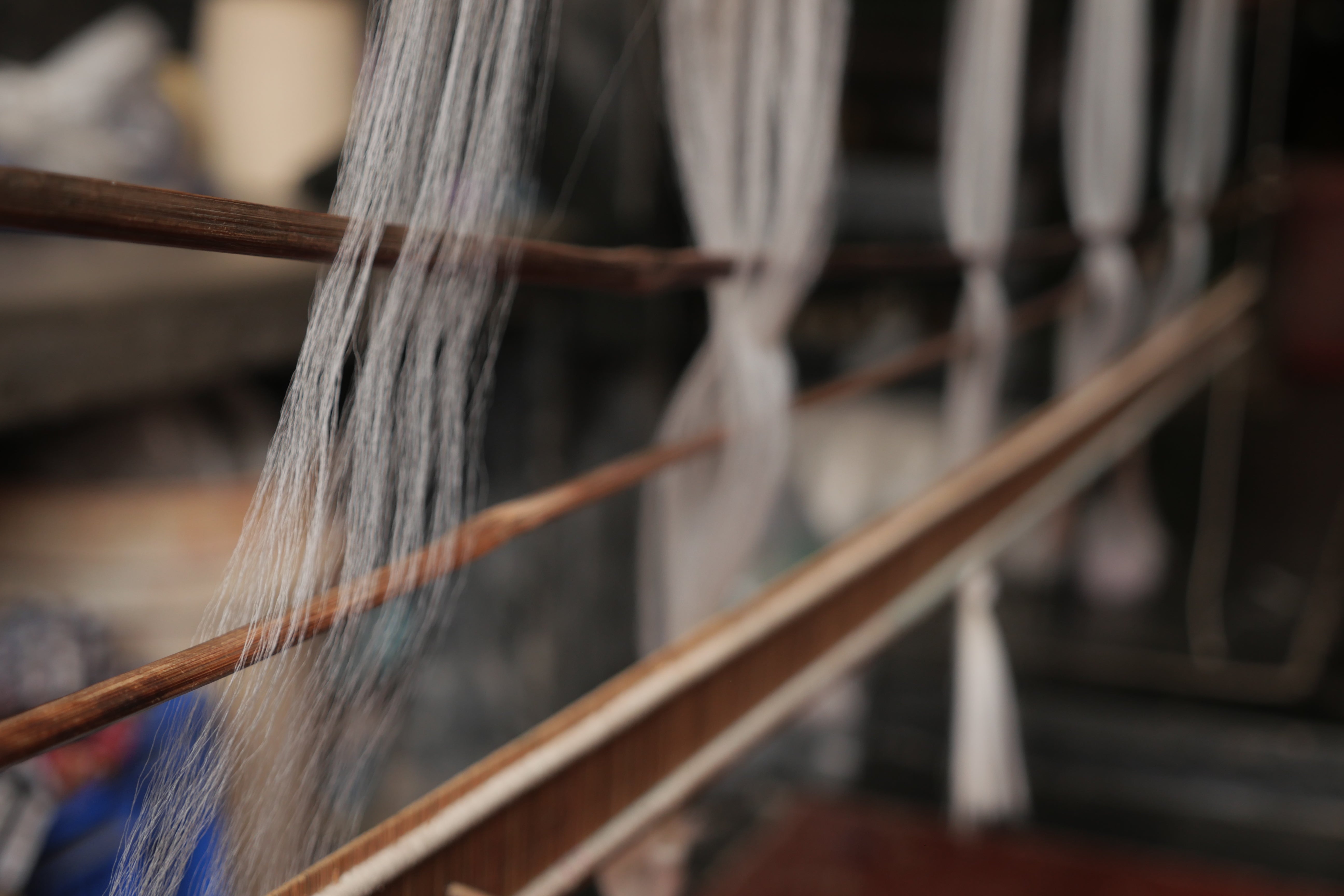 Weaving  Jamdani Shawl, Dhaka Bangladesh, photo credit Storie