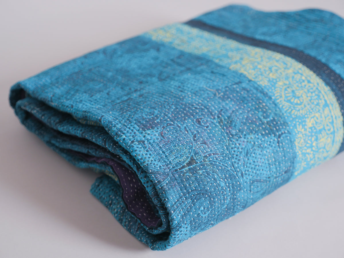 Kantha sari bedspread No.105 "Regal", hand-embroidered recycled cotton