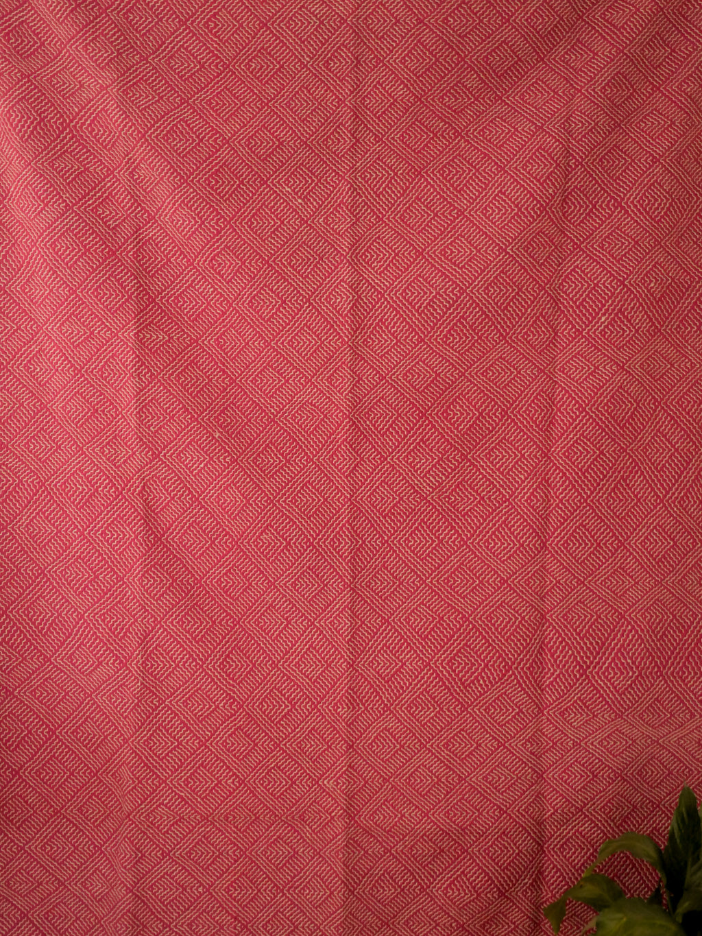 Kantha sari bedspread No.115 "Raspberry", hand-embroidered recycled cotton