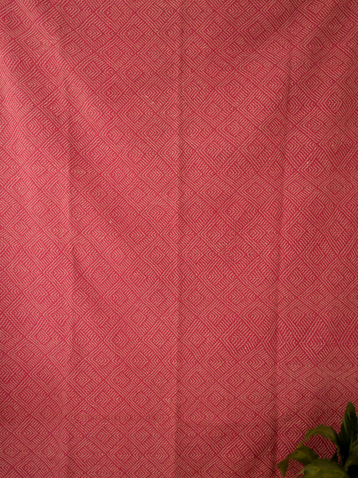 Kantha sari bedspread No.115 "Raspberry", hand-embroidered recycled cotton
