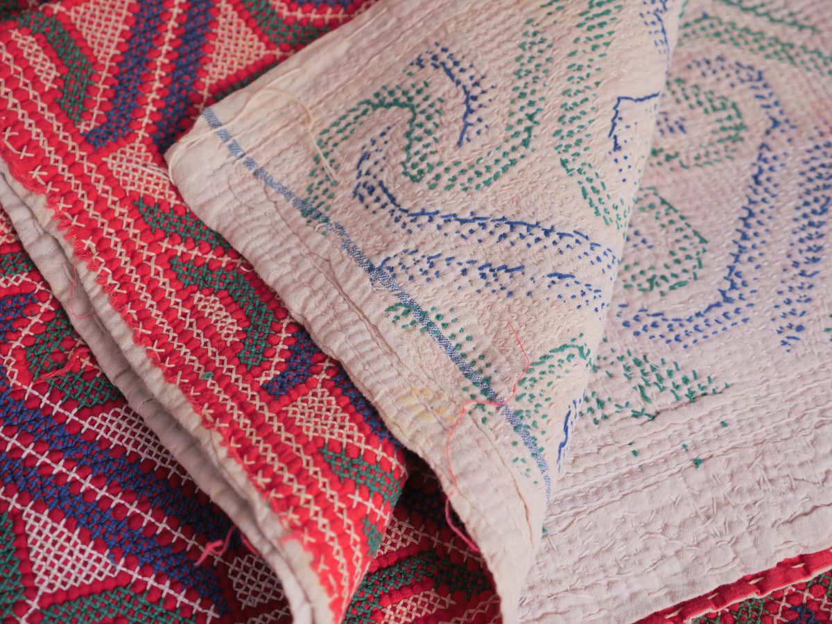 Vintage cross-stitch throw, Bengal