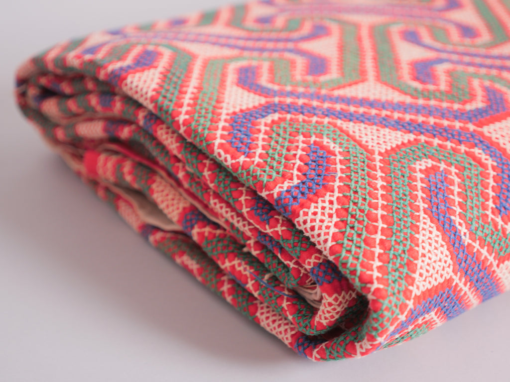 Vintage cross-stitch throw, Bengal