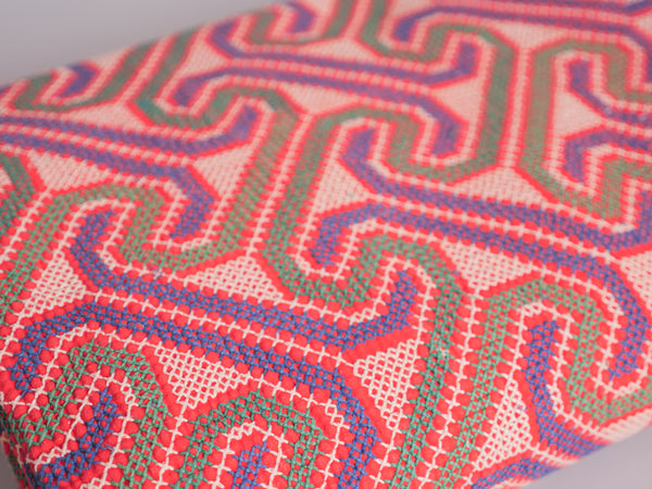Vintage cross-stitch throw, Bengal