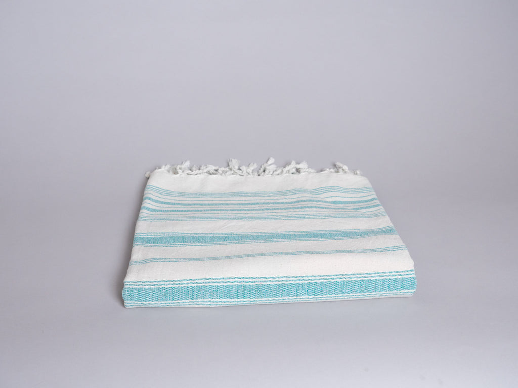 Serviette tissé main en coton coleur vert.
