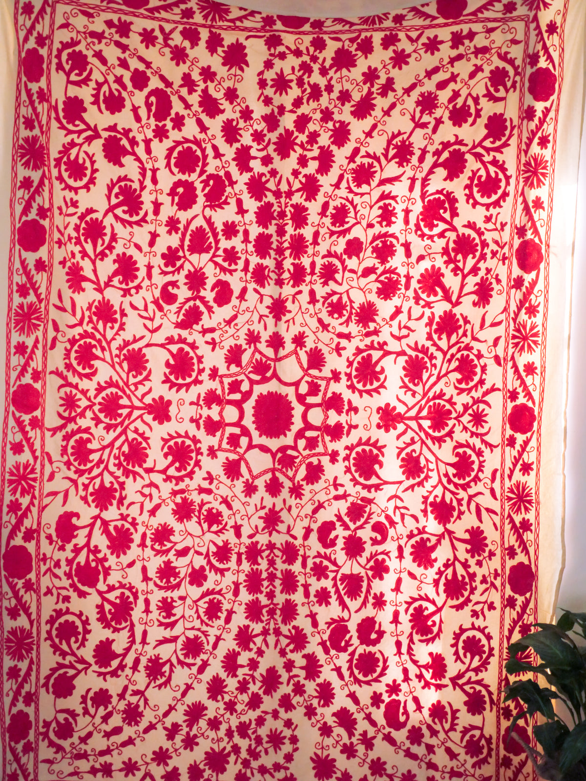 Broderie mochi suzani  rose Main image