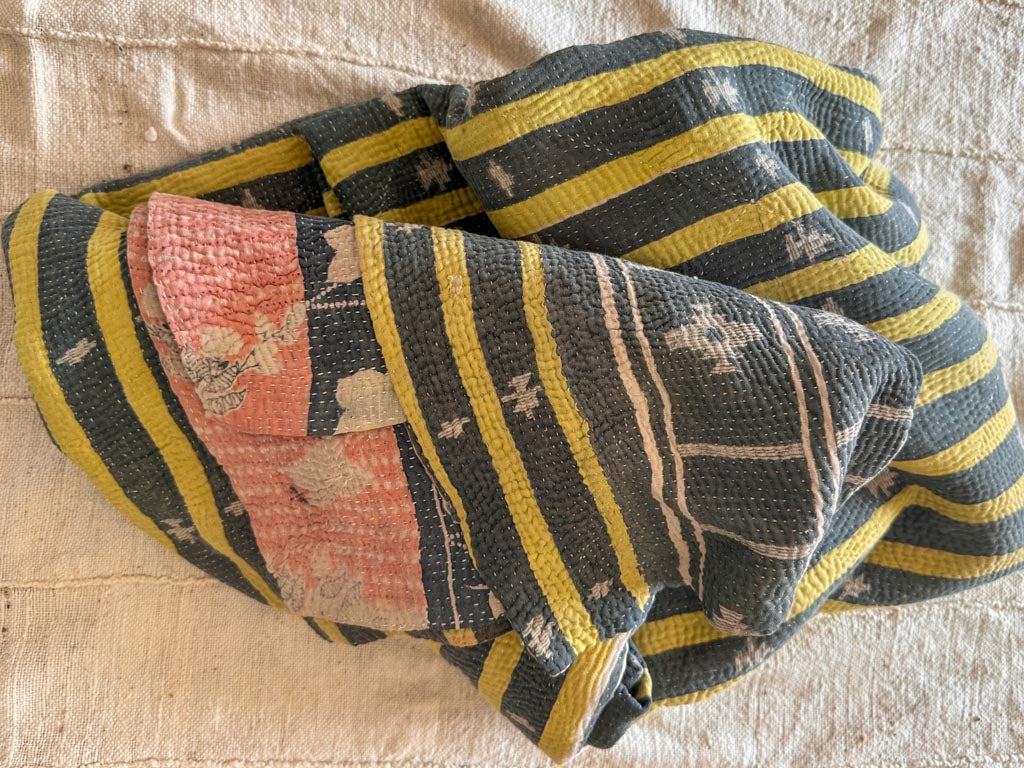 Vintage Kantha Bedspread in Recycled Cotton: Very Pastel