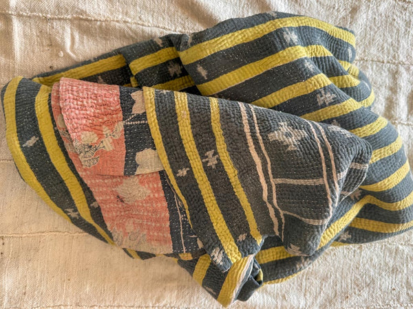 Vintage Kantha Bedspread in Recycled Cotton: Very Pastel