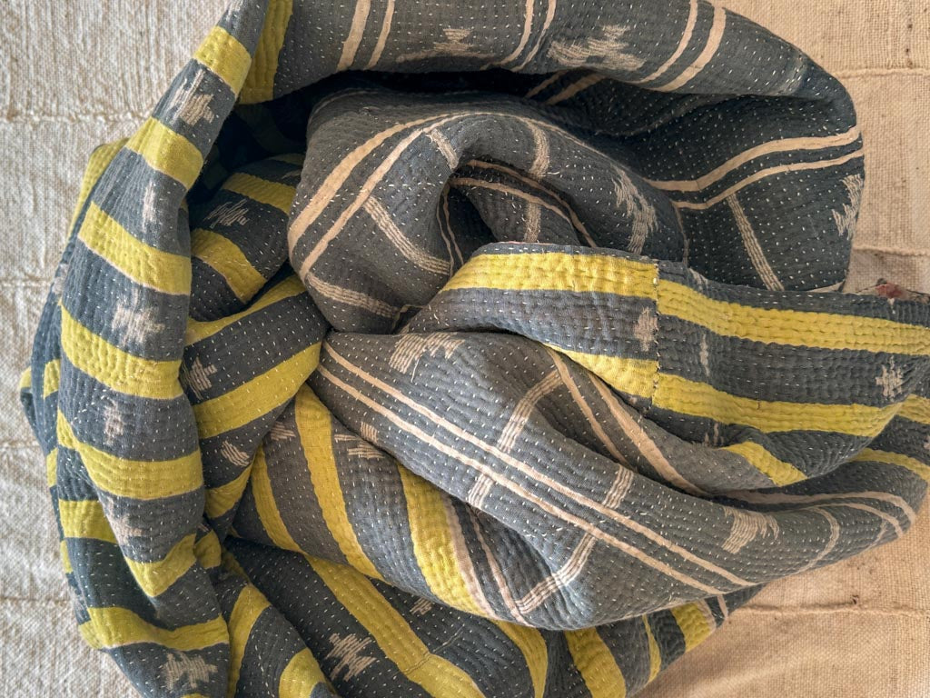 Vintage Kantha Bedspread in Recycled Cotton: Very Pastel