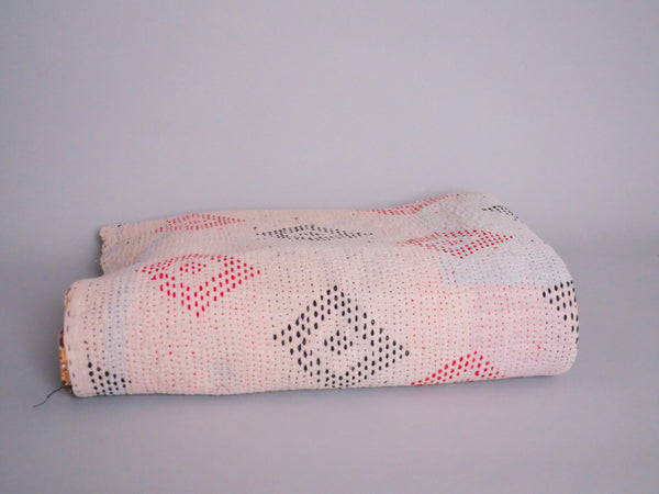 Vintage Kantha Bedspread in Recycled Cotton No.123 "White Diamonds"