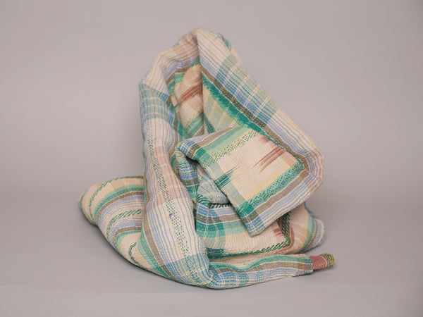 Kantha sari bedspread "Ikat horizon" hand-embroidered recycled cotton