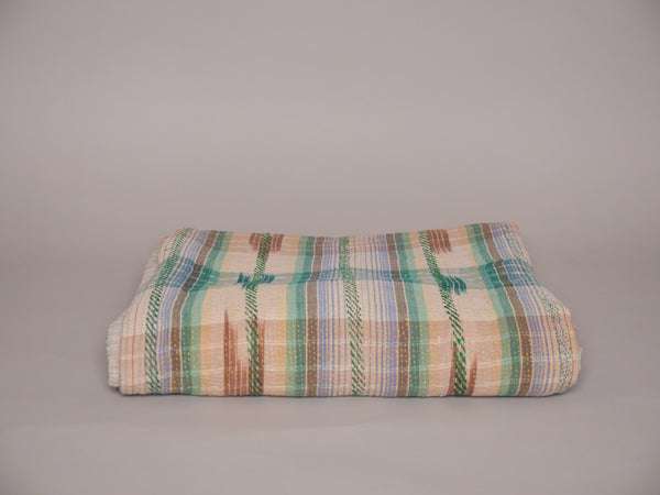 Kantha sari bedspread "Ikat horizon" hand-embroidered recycled cotton