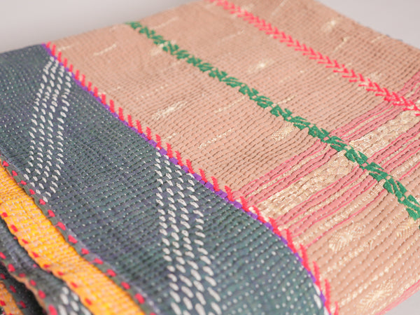Kantha sari bedspread "Shadow flowers" hand-embroidered recycled cotton