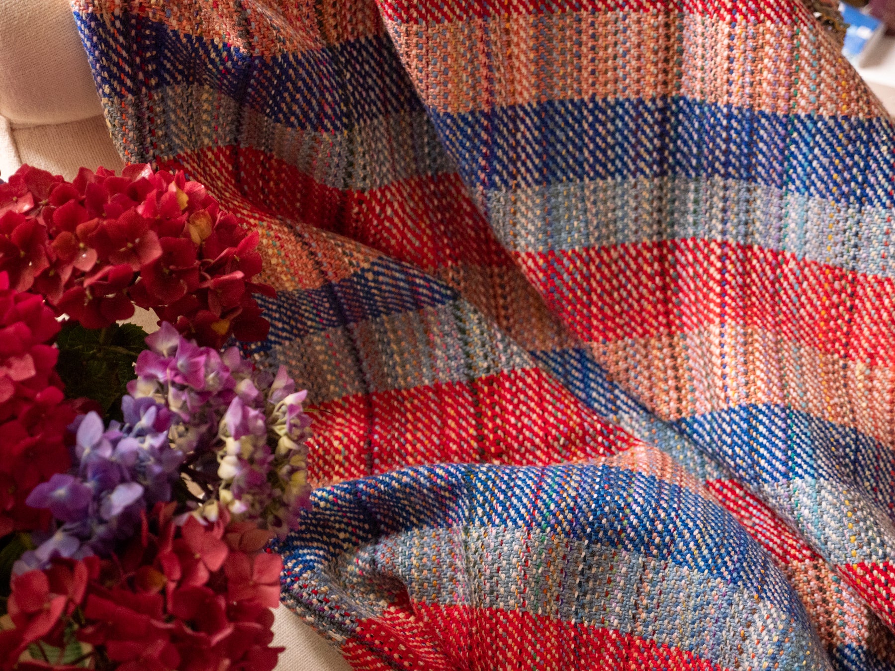 Khadi blanket in recycled wool, No.11 Secondary image