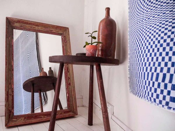 Binakul textile, couverture, tissé main au Philippines. Hand loomed textile from the Philippines.