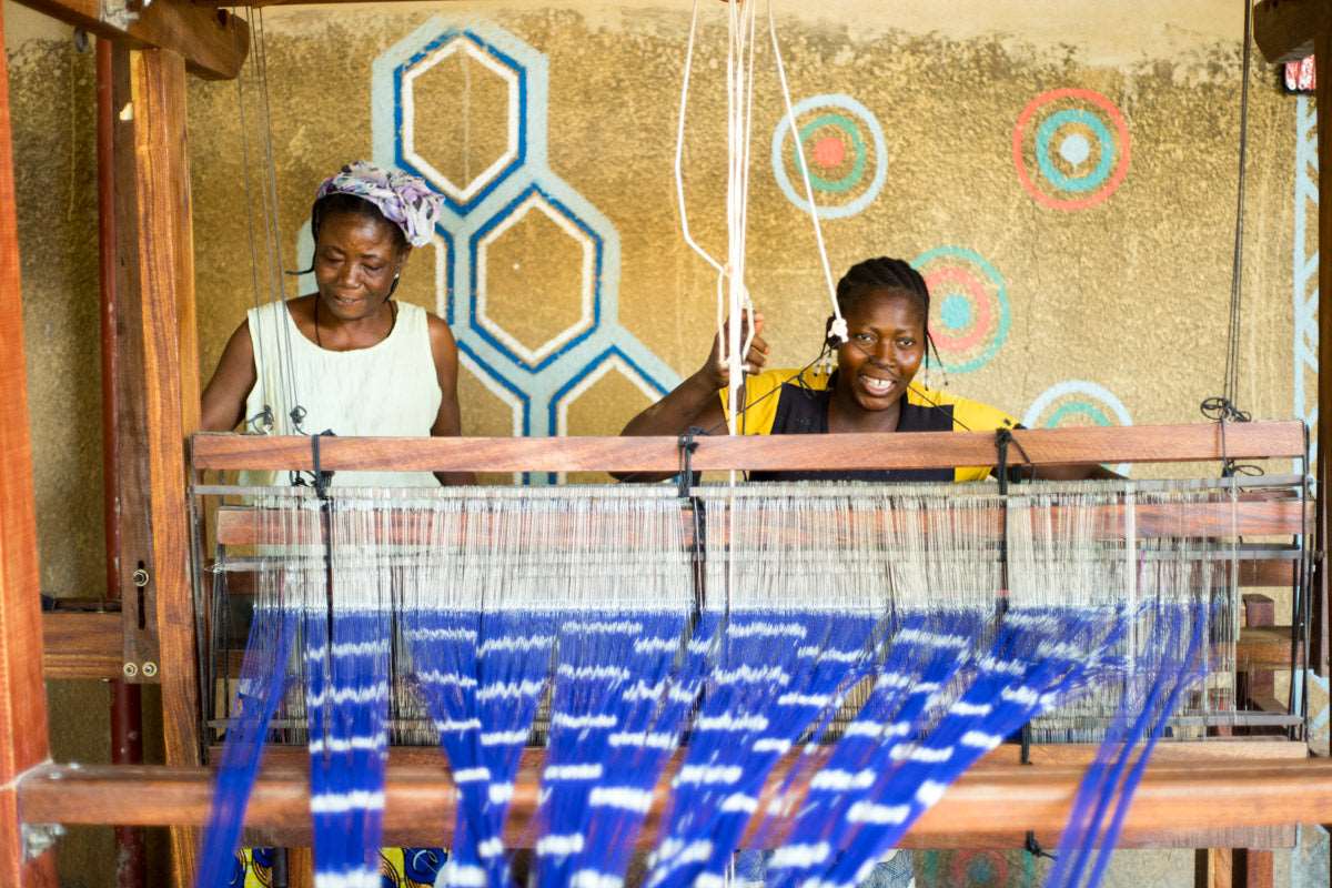 Weavers in Ouagadougou, Afrika Tiss