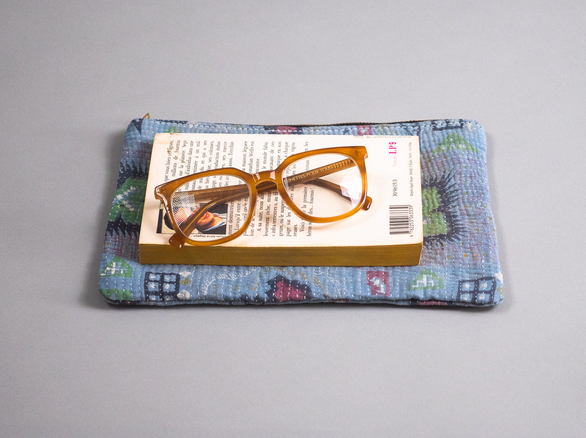 Pouch in recycled cotton