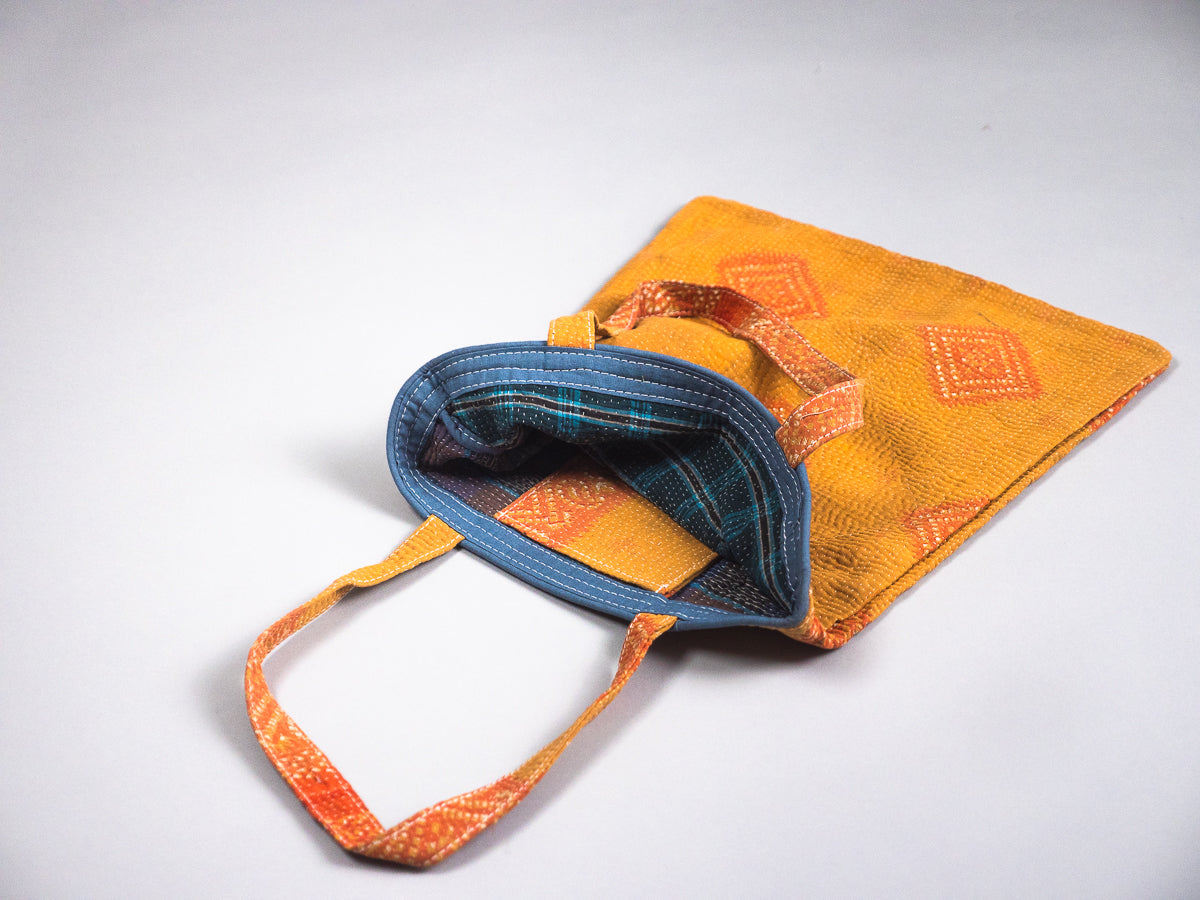 Kantha Sac en coton recyclé. Tote bag in cotton.