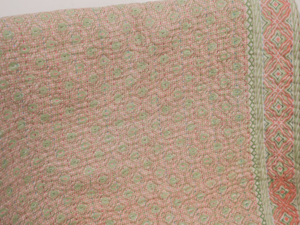 Baby Kantha contemporary quilt "vert jardin"