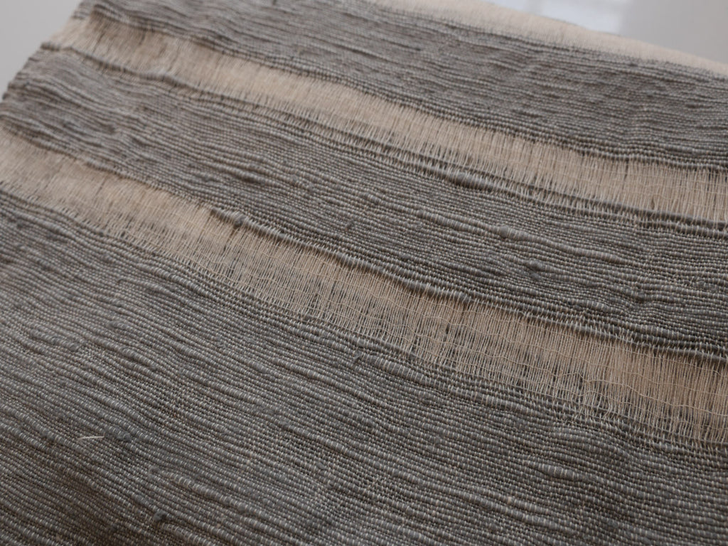 Plaid en coton recyclé, tissé main. Hand spun, hand woven cotton throw.