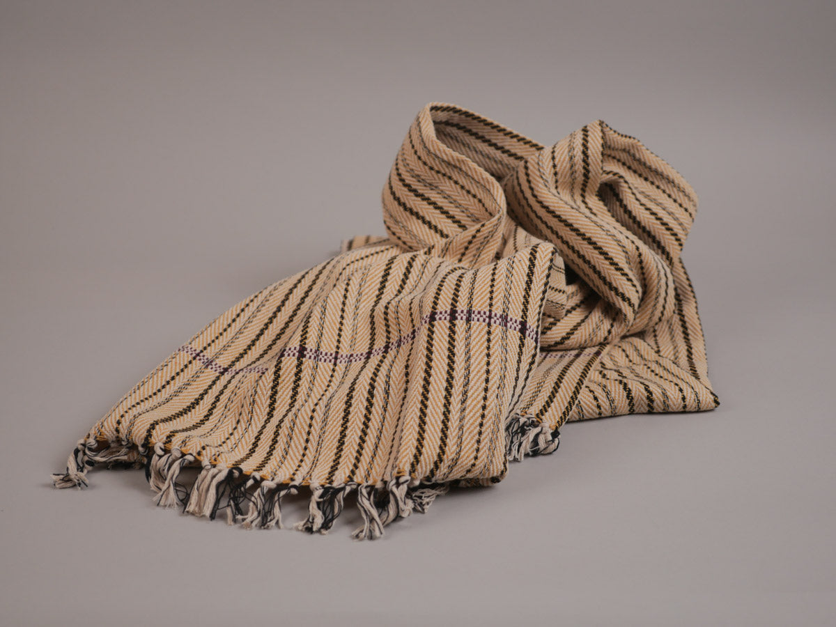 Handloomed heavy cotton throw, No.1 Secondary image