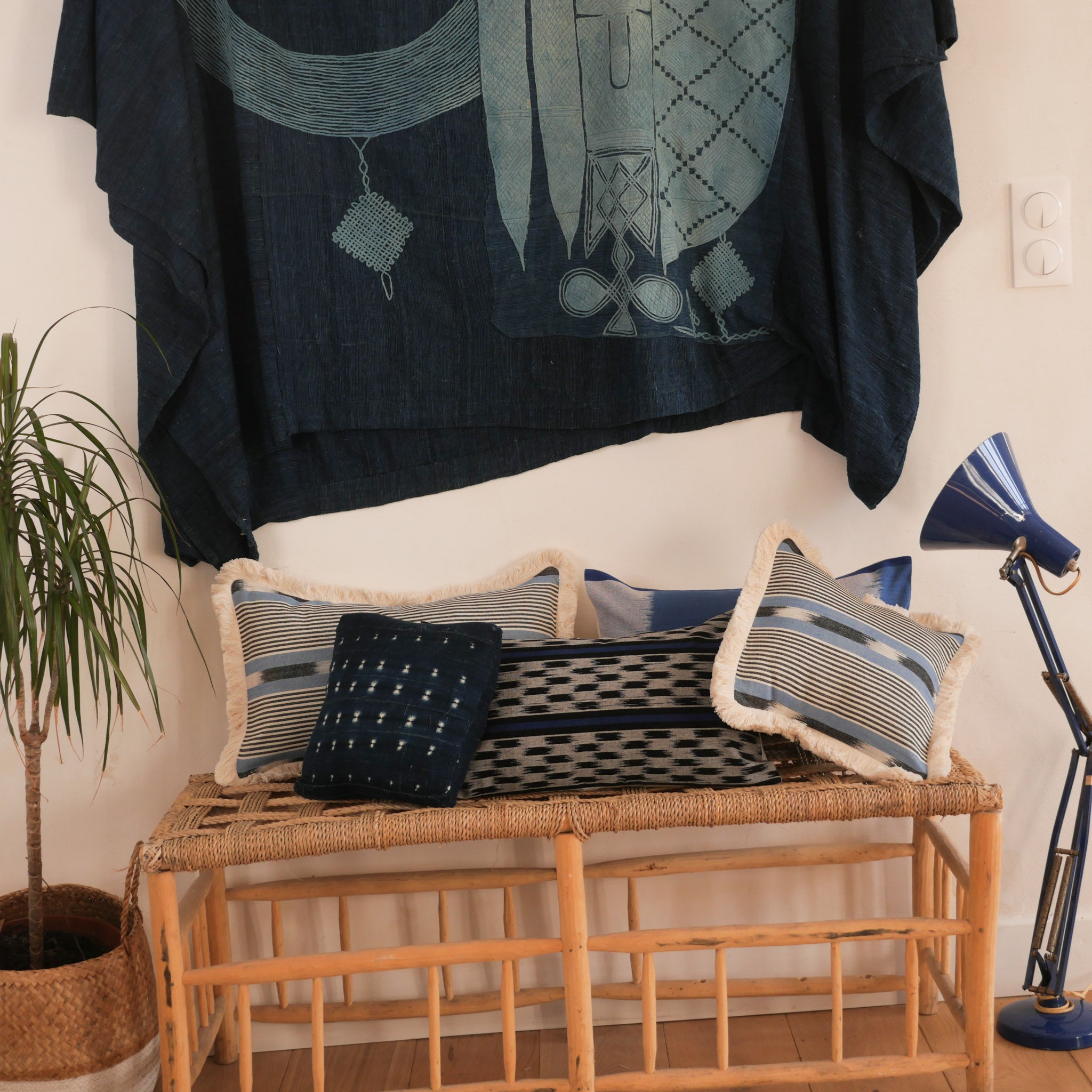 Handloomed cushion, "Midnight niou"" Secondary image