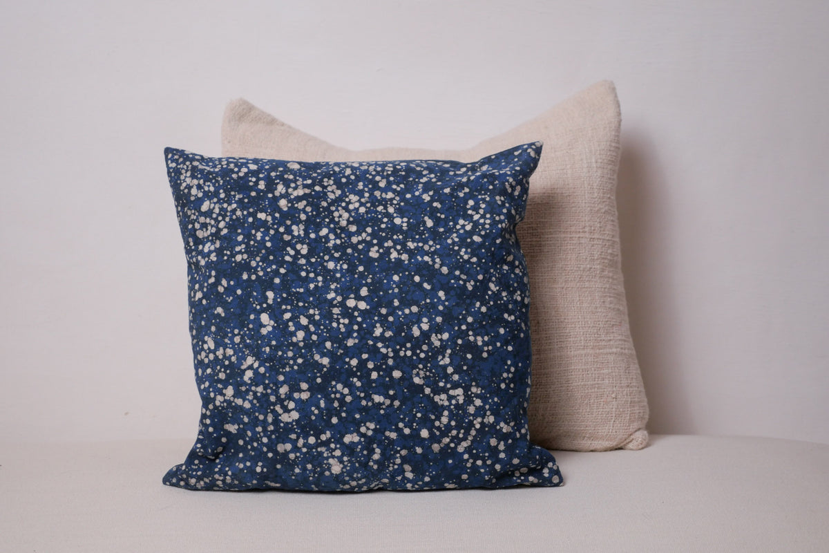 Coussin Indigo fait main a Dhaka Main image