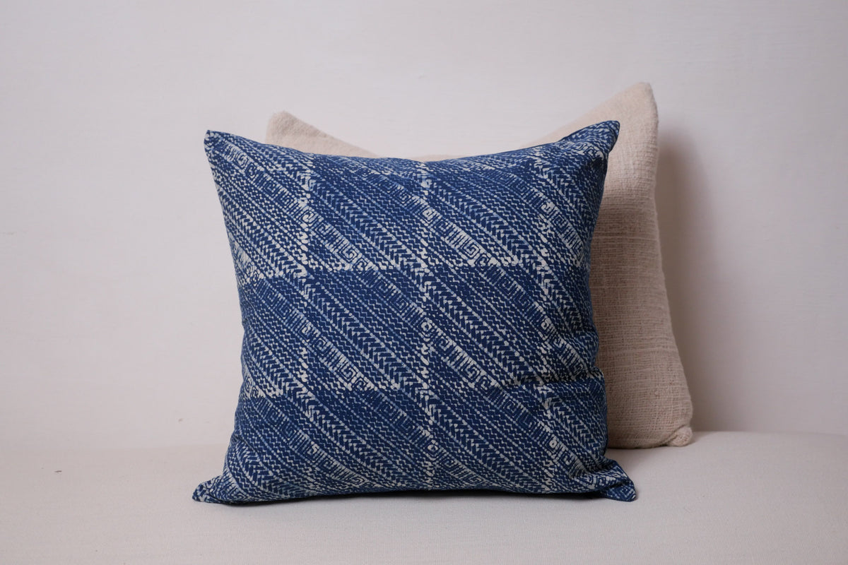 Hausse de coussin indigo Main image