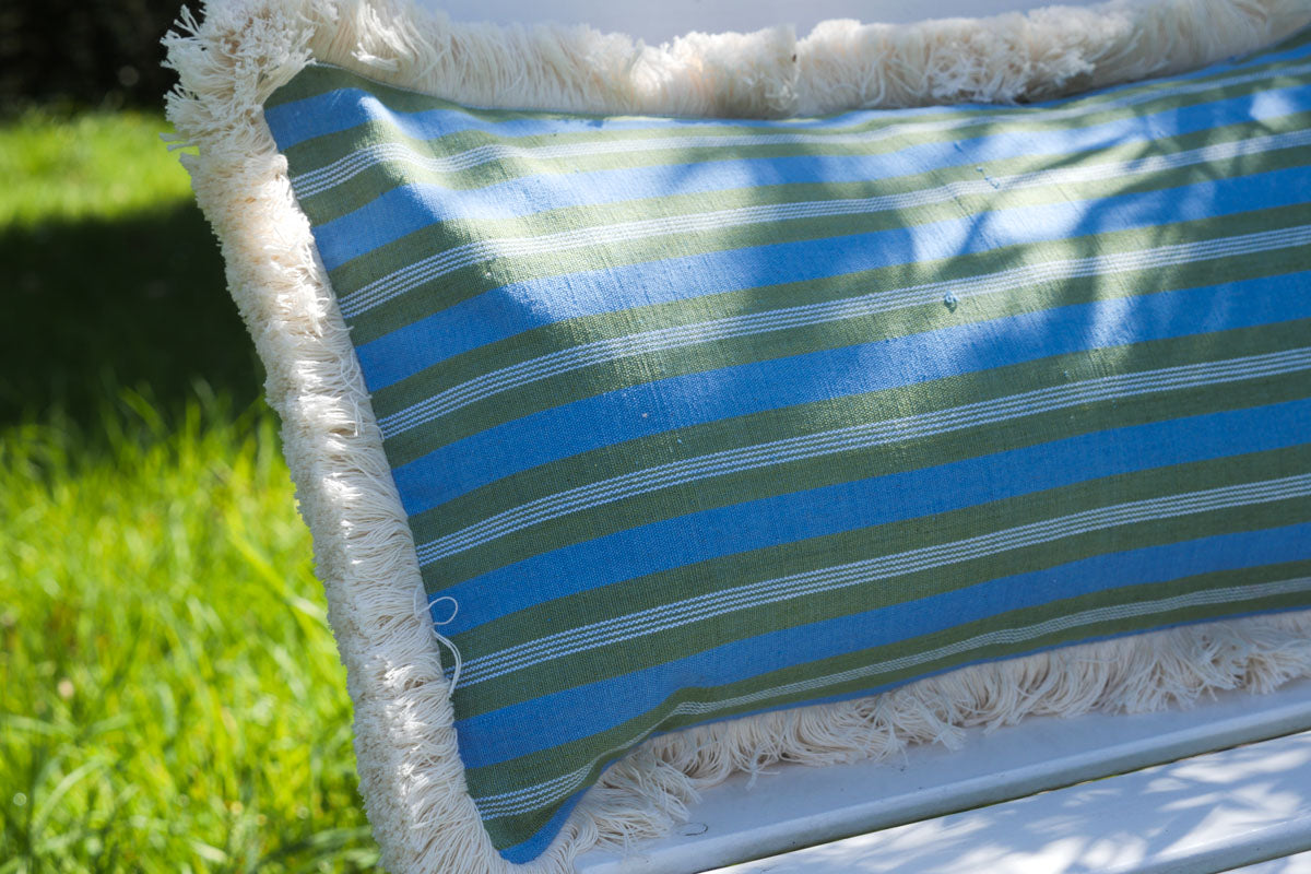 Coussin en coton tissée à la main pour Storie Main image