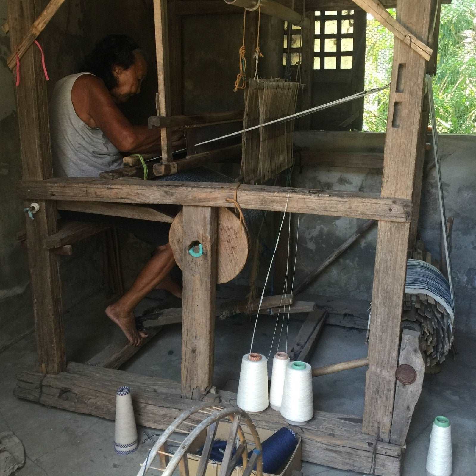 Weaver in the Philippines