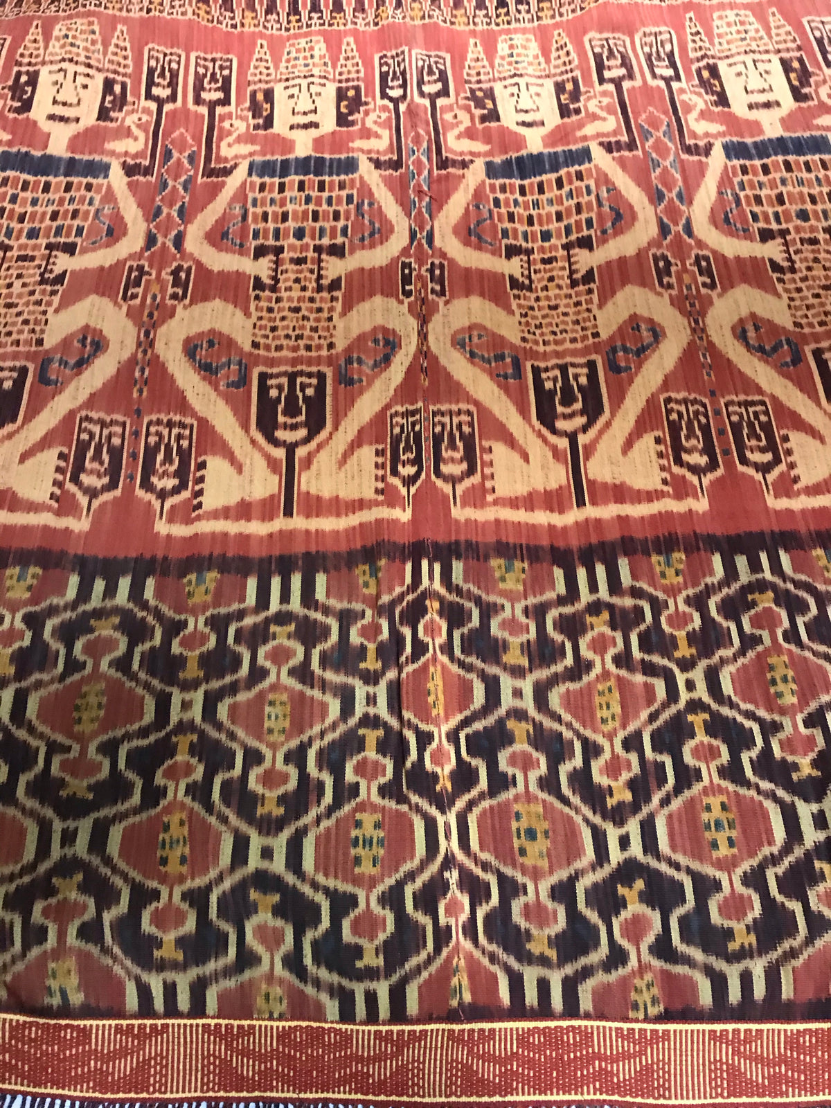 Antique Sumba ikat - Queen and frogs